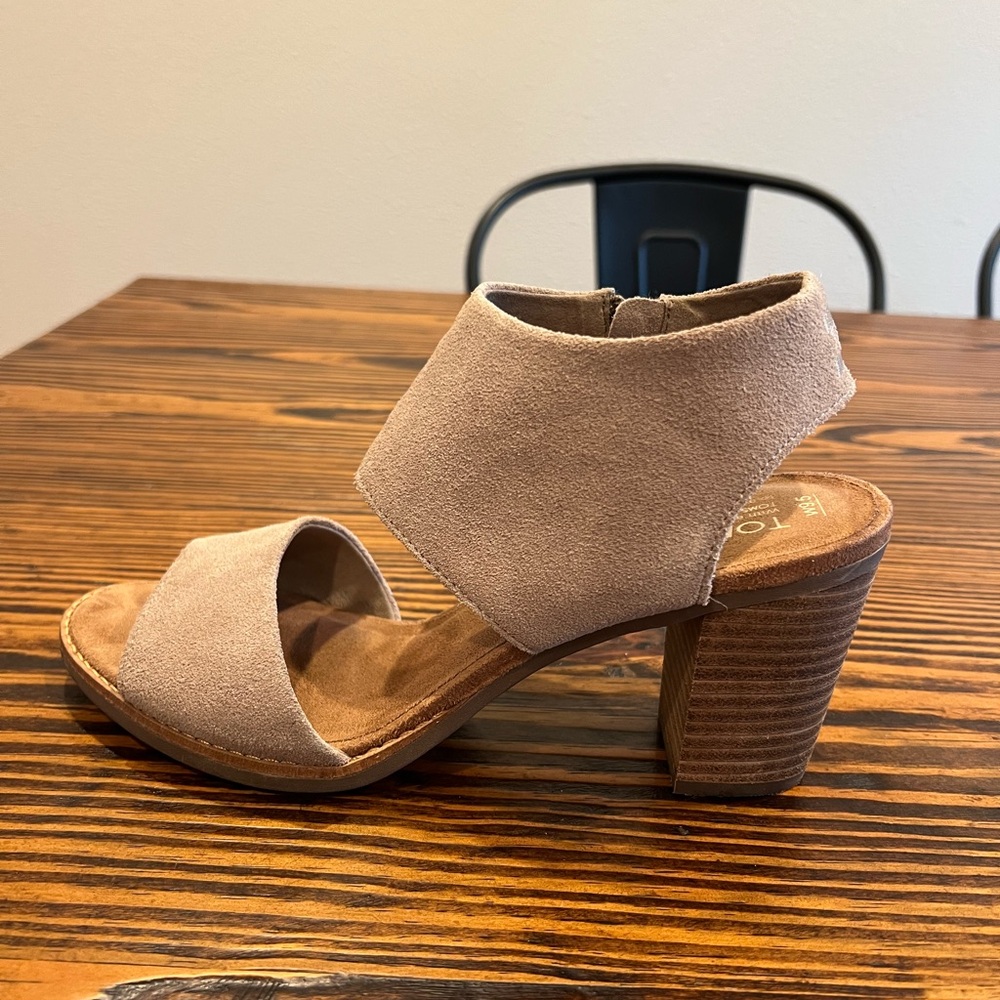 TOMS Majorca Cutout Heeled Sandal